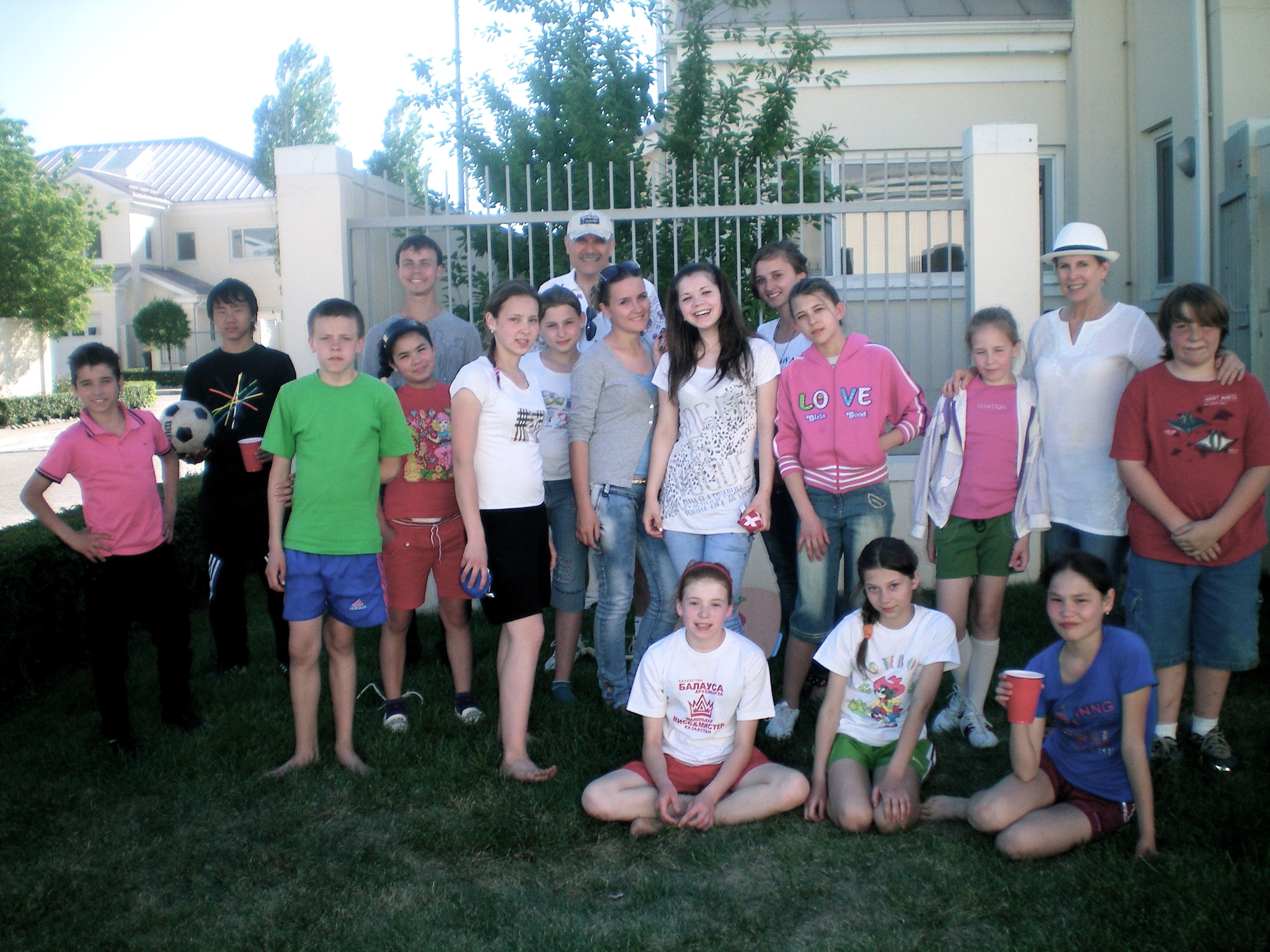 Carol and Dirk with kids from the orphanage