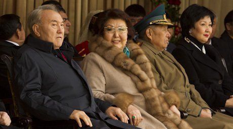 Nursultan Nazarbayev and his wife Sara Nazarbayeva. ©tengrinews.kz