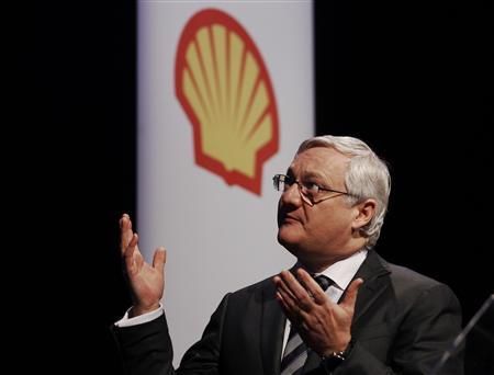 Oil giant Royal Dutch Shell's CEO Peter Voser speaks at the 4th quarter and full year results presentation in London in this February 2, 2012 file photo. Credit: Reuters