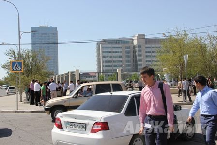 Employees of companies renting offices in Isker 10-storeyed business center.