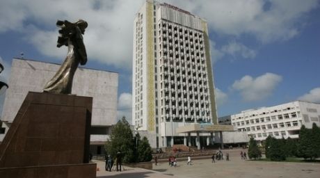 Al-Farabi Kazakh National University. Photo courtesy of ucoz.ru