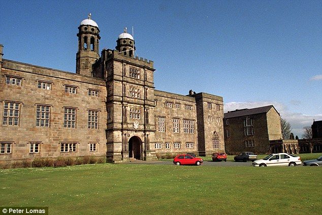 Stonyhurst College, founded in 1593 in France, is a Catholic school that accepts pupils from other Christian traditions. Many who board at the school, which has more than 300 boys and 130 girls, come from overseas.