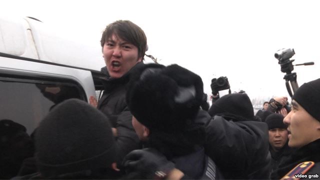 Police detained protest activists in Almaty, Feb 15, 2014 