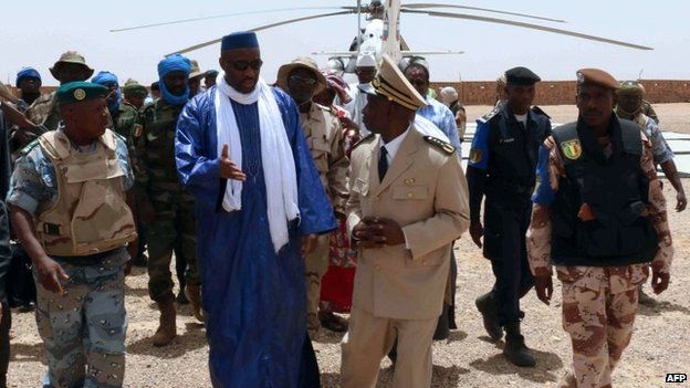 Prime Minister Moussa Mara (centre) said that Mali was 