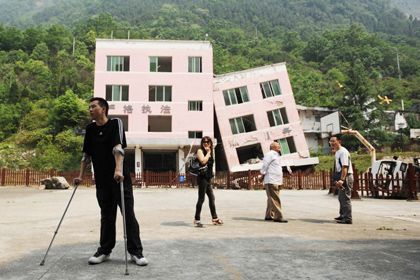 Қытайдағы зілзаланың зардаптары. Фото: AFP