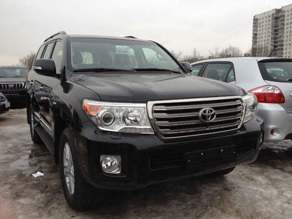 Toyota Land Cruiser 200