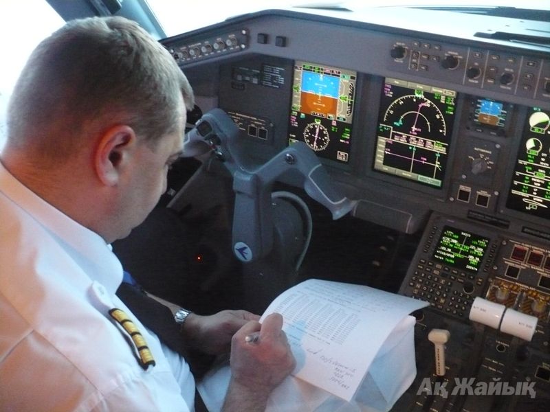 Пилот Константин СКЛЯРОВ в московском аэропорту: «Блииин… И куда нам ехать-то теперь?»