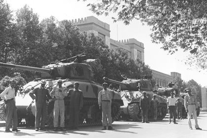 Танки на улицах Тегерана, 1953 год Фото: AP