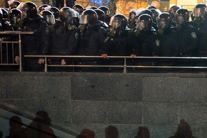 Фото: Сергей Супинский / AFP  Бойцы «Беркута» в Киеве