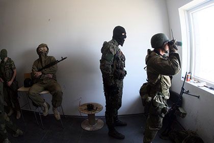 Бойцы ДНР в донецком аэропорту. Фото: AFP