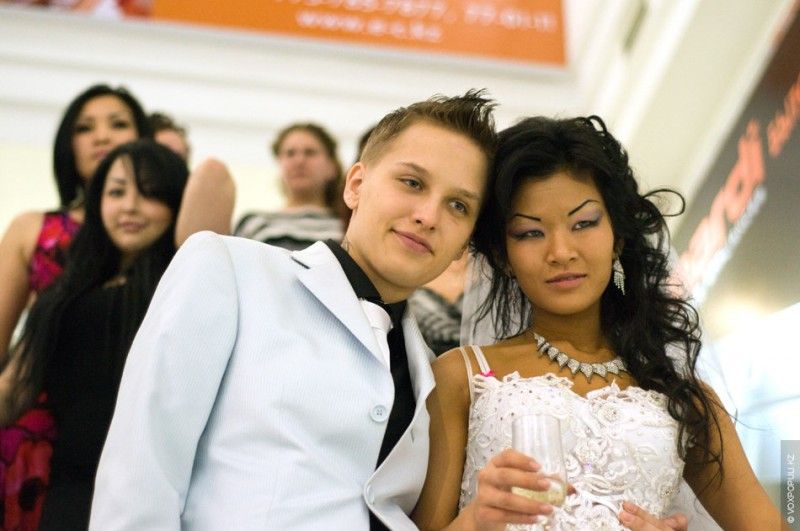 Кристина Чернышева (слева) и Александра Ли в день свадьбы. Фото: bigpicture.ru 
