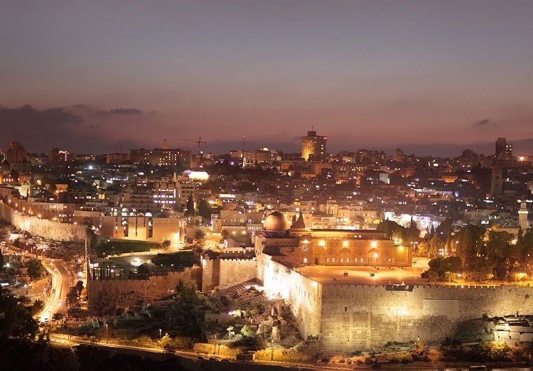 Ночной Иерусалим. Фото: gorodamira.info