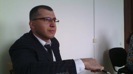 Анатолий Утбанов на судебном заседании. Фото Tengrinews