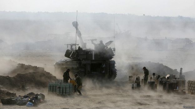 Палестинские власти сообщают о гибели более 1100 жителей Газы за время израильской операции. Потери Израиля – 53 военнослужащих и три гражданских лица