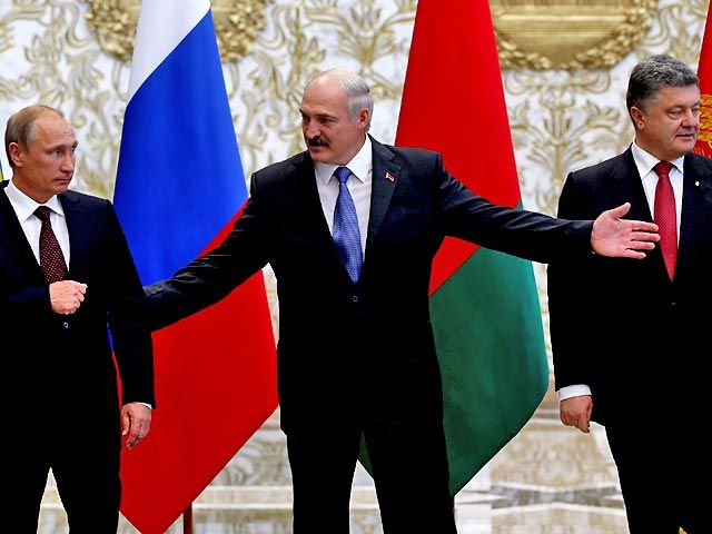 В Минске проходит двусторонняя встреча президента России Владимира Путина и президента Украины Петра Порошенко. Фото: Reuters