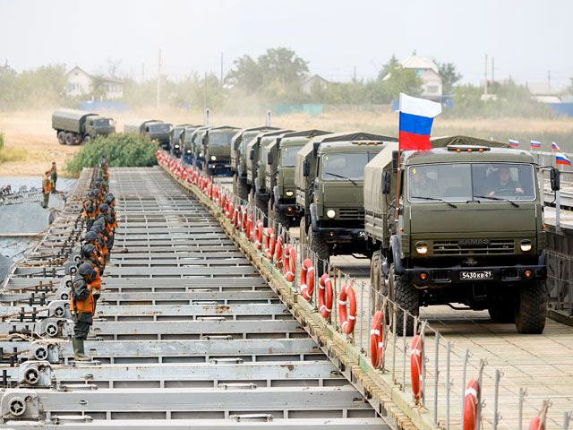 Приказ был отдан 11 октября, и в тот же день уже появились сообщения о том, что российские войска начали покидать приграничные территории. Фото: РИА Новости 