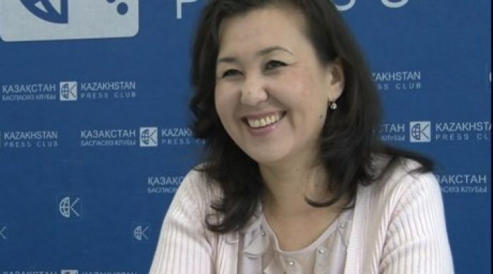 Kazakhstan media should have own opinion on international scandals: expert