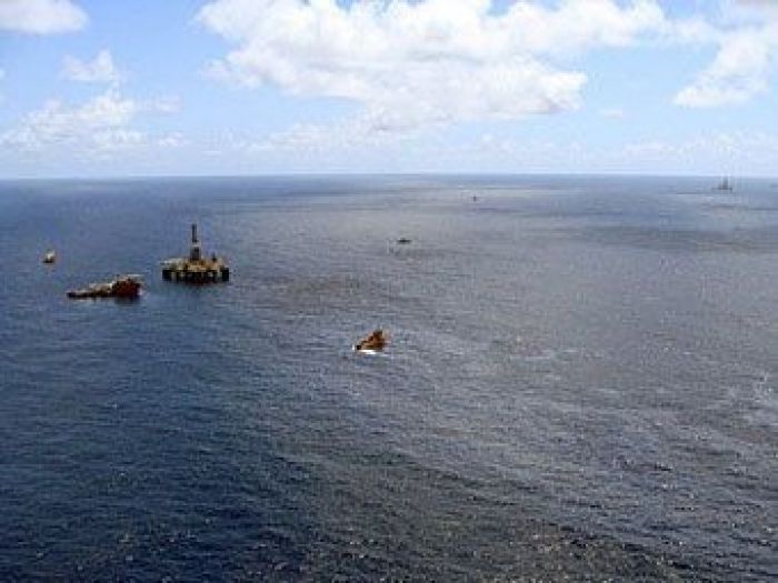 Chevron pays Brazil $17 mln fine for oil spill 