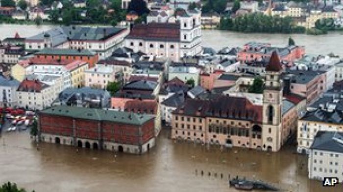 Central Europe on alert for flooding