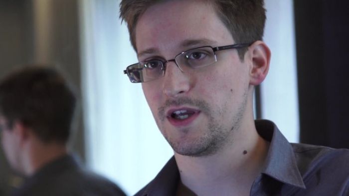 US spy leaker Edward Snowden leaves Hong Kong hotel