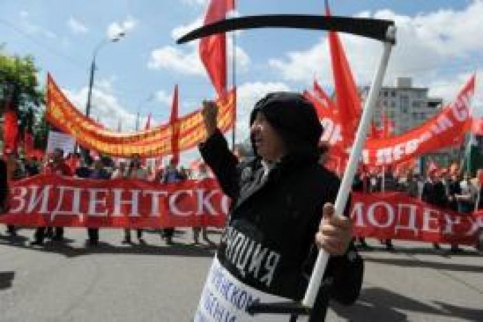 Thousands march through Moscow in support of anti-Putin protesters jailed for more than a year  