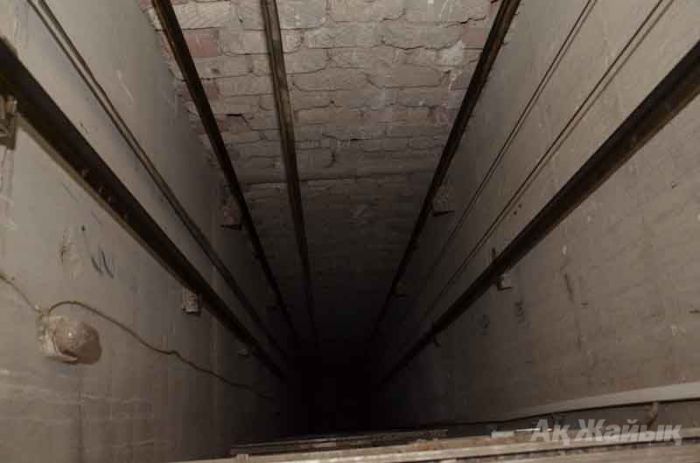 Woman falls, dies in lift shaft