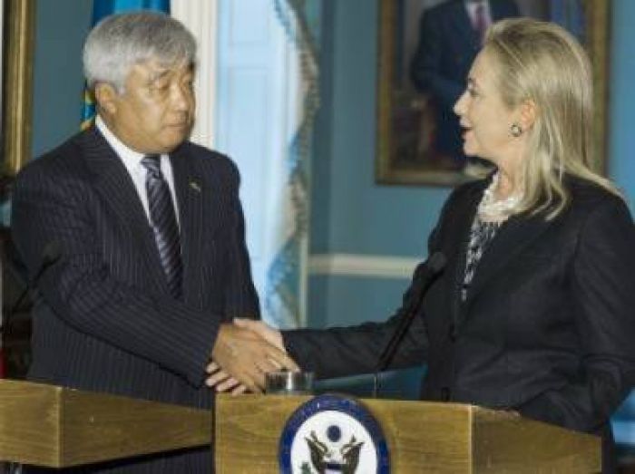 Kazakhstan FM met with Hillary Clinton