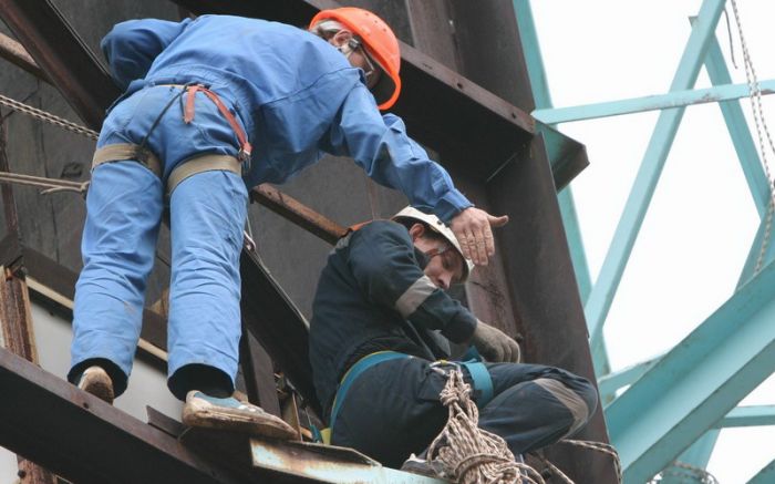 Workers fell off scaffold at Tengiz