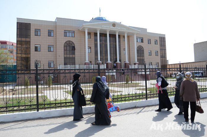 Nine stand trial in Atyrau over terrorism charges