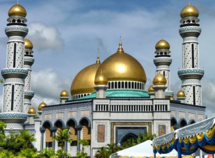 Brunei becomes first East Asian state to adopt Sharia law
