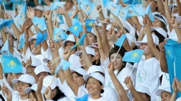 Nazarbayev calls Kazakhstan to learn English