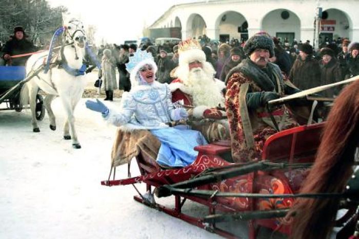 Russians Preparing for Christmas