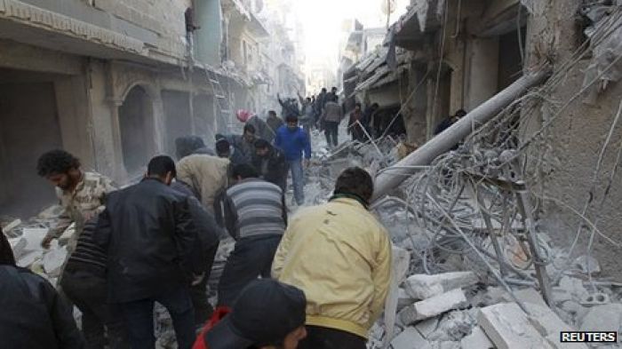 Syria crisis: Russia blocks UN statement on Aleppo attacks