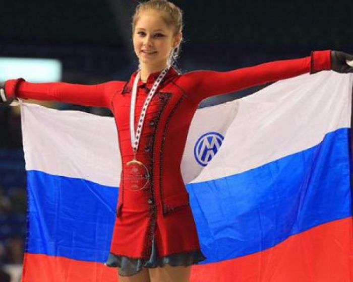 Under Putin's Gaze, Russia Schools the World in Team Figure Skating