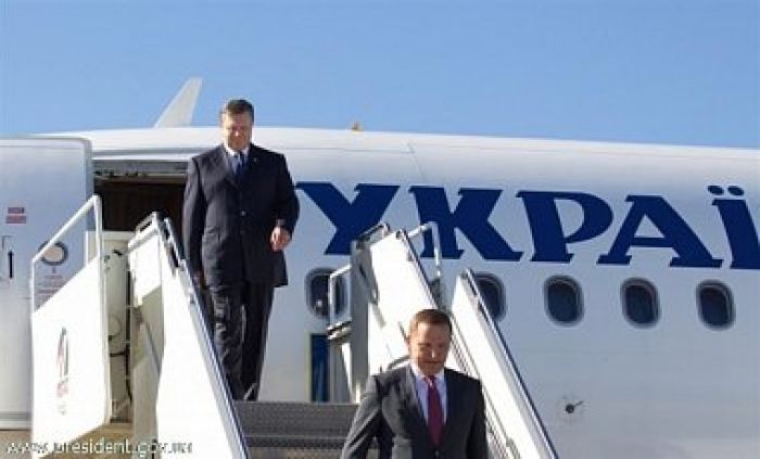 President Yanukovych's Plane Stopped Before Taking Off