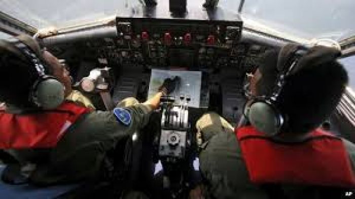 Search for Malaysia Airlines plane widens to Straits of Malacca