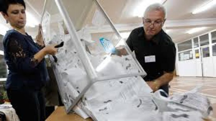 Early results show landslide support in Donetsk and Lugansk regions for self-rule