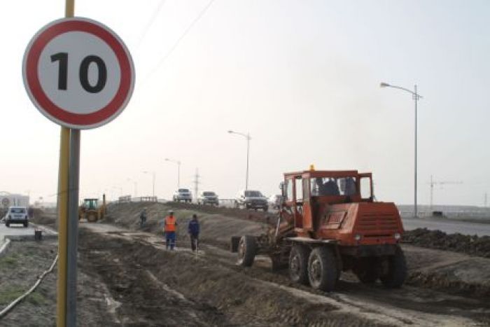 Highway to airport closed for one month and a half
