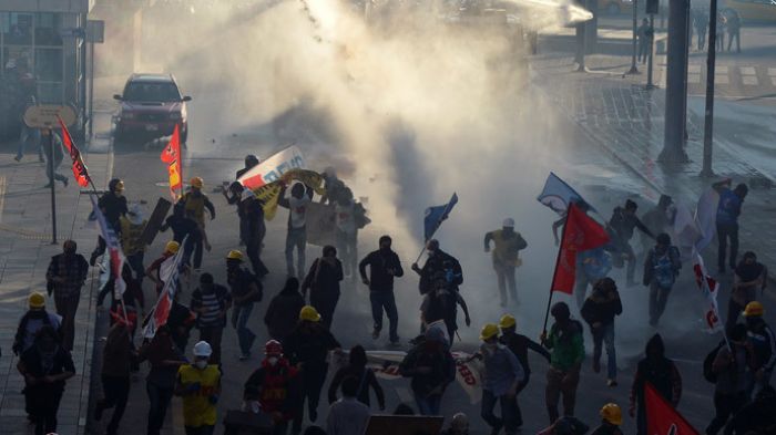 Turkish police shoot tear gas, water cannon at Ankara protesters