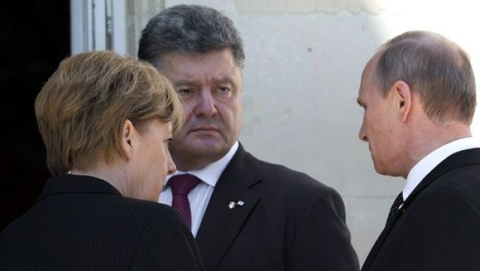 Putin meets Poroshenko in France