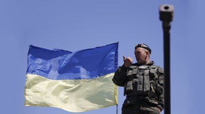 Ukrainian troops regain port city of Mariupol