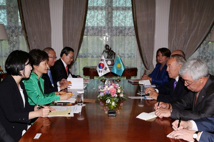 Kazakhstan and S Korea vow to set up joint investment fund