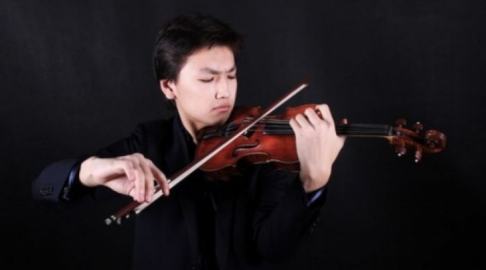 Young violinist from Kazakhstan won 8th International Chaikovsky Competition