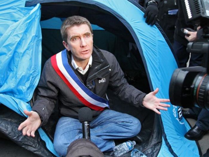 French Mayor on Hunger Strike to Protest Budget