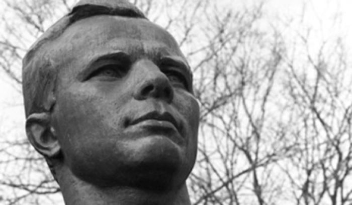 Statue of Yuri Gagarin unveiled in Texas