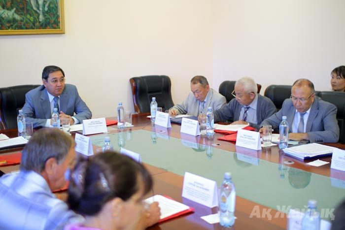 Bilateral discussions about disappearing Ural River