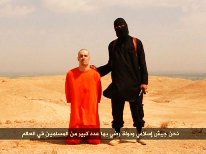 US journalist James Foley 'beheaded by IS' 