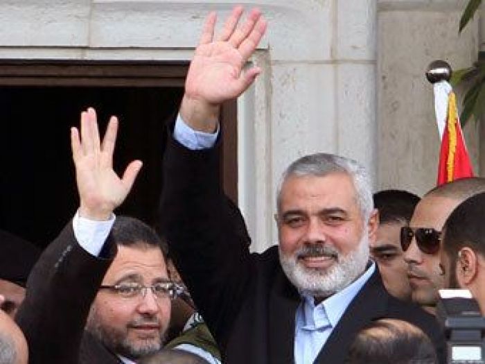 Cease-fire fails as Egypt's prime minister visit Gaza 