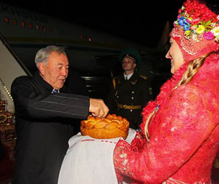 President of Kazakhstan arrive in Belarus for CIS summit 
