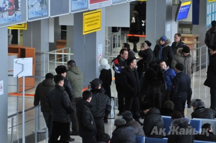 Atyrau airport cancels flights, evacuates people due to forgetful passenger